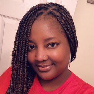 Meet your Posher, Charee